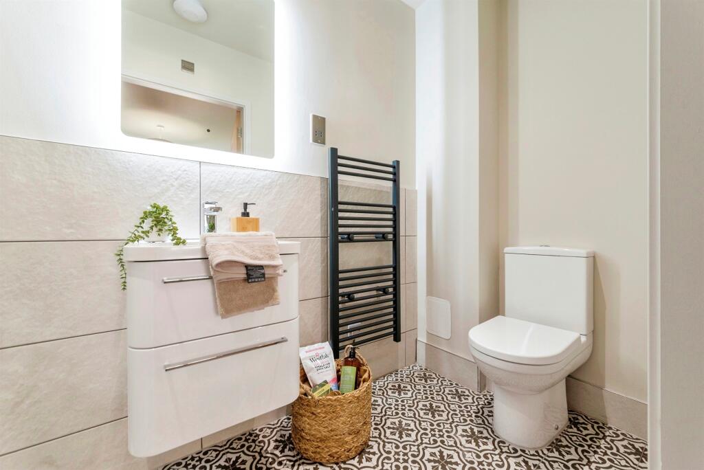 Ensuite