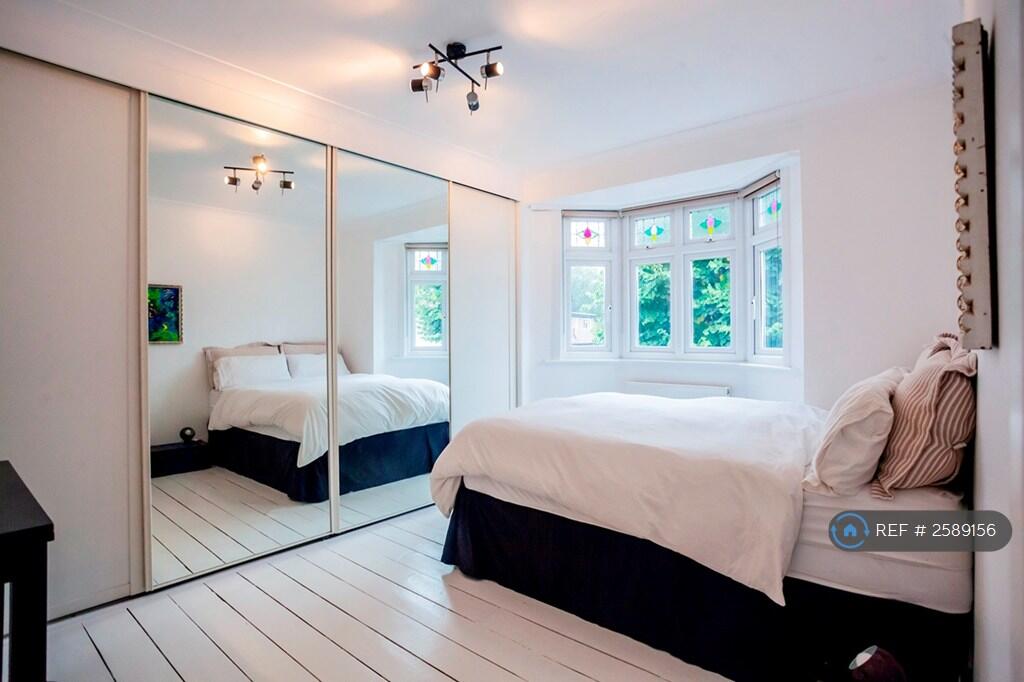 Double Bedroom 1 Of 4