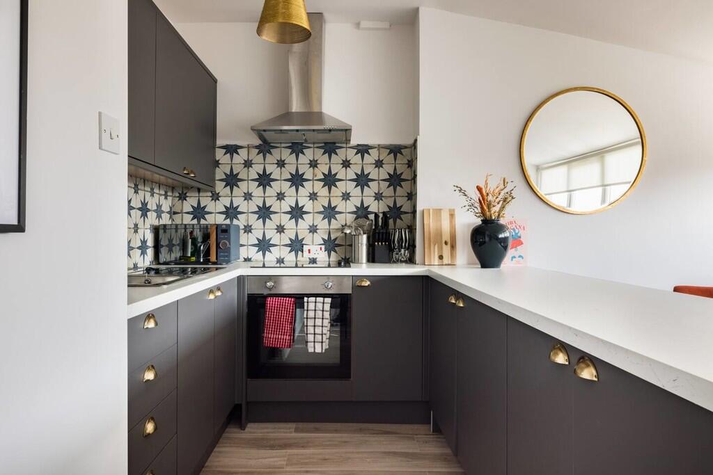 d489ab72-f6f6-44d...