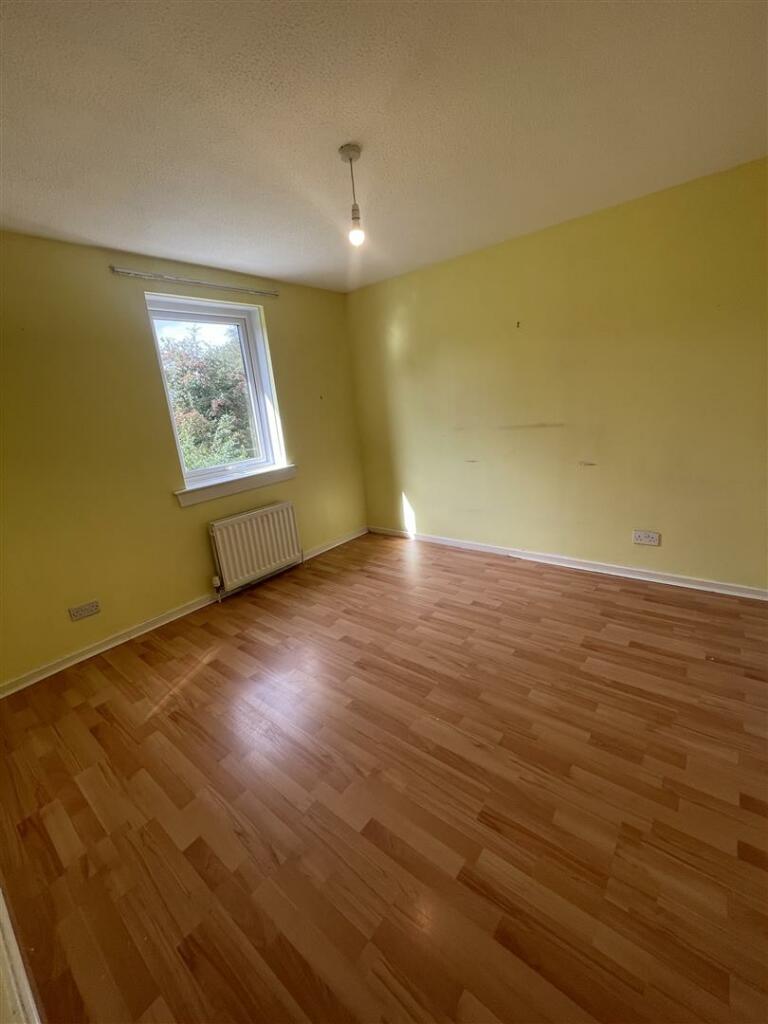 9 Powgree Crescent Bedroom1.jpeg