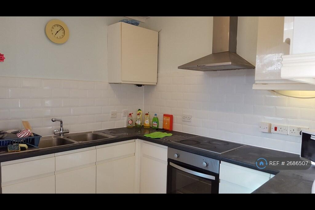 2 Shared Kitchens