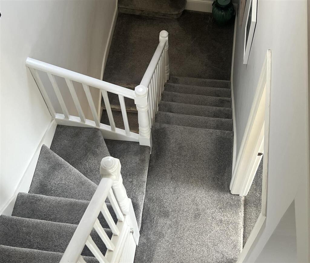 Landing &amp; Stairs