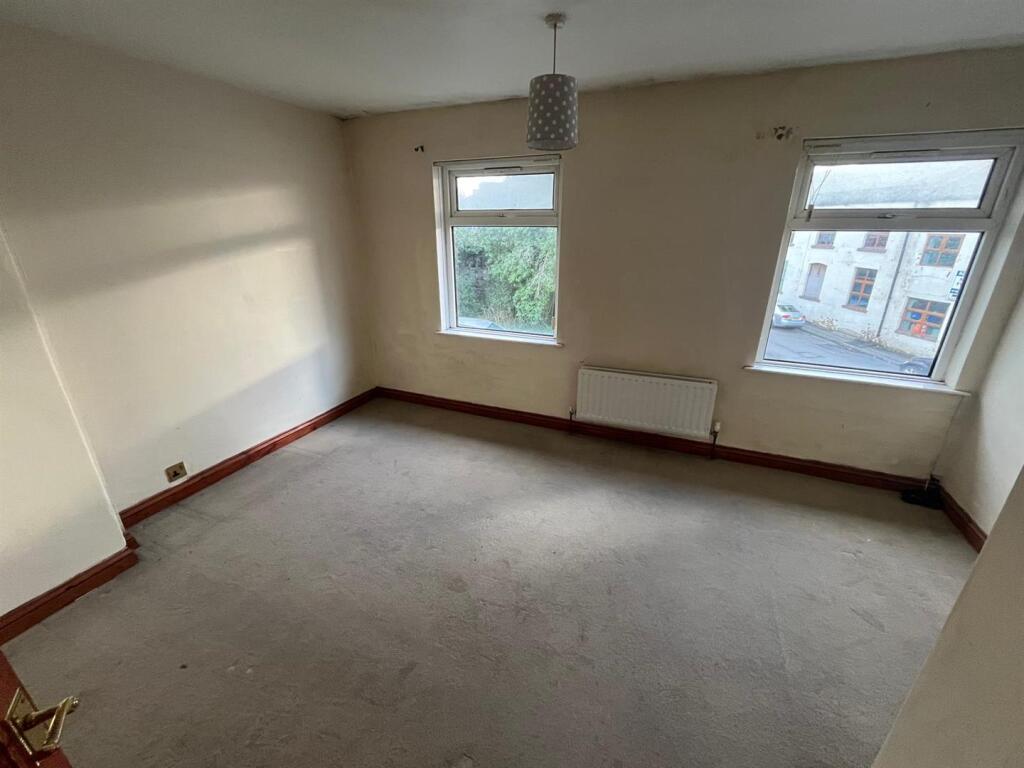 WhatsApp Image 2025-02-25 at 15.32.40 (6).jpeg