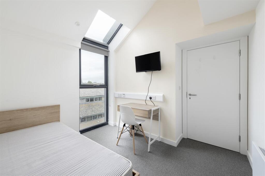 Rengen Banglo ph5 copy.jpg