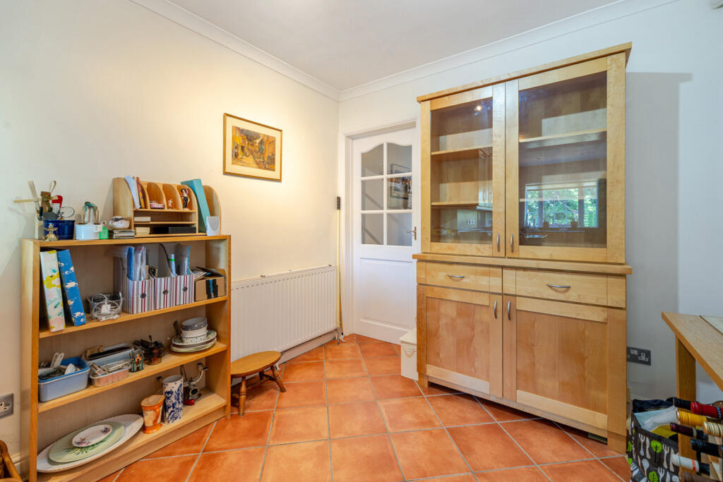 8-1290627-8-68247...