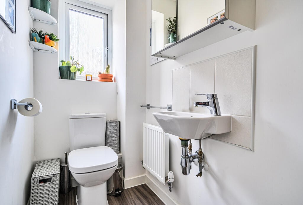 1361039-5-68da98a...