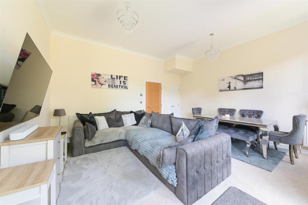 PINE LODGE WAY other lounge.jpg