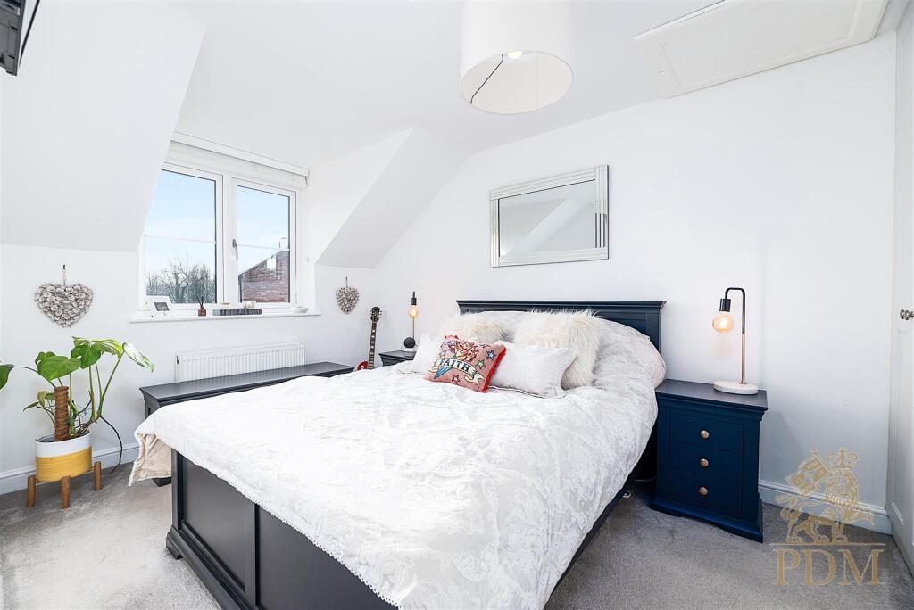 6 Byron Close Colwick Nottingham NG2 4BL