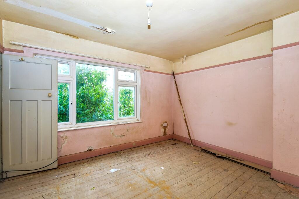 43 Upper Kings Avenue, Higham Ferrers, Wellingborough NN10 8JZ