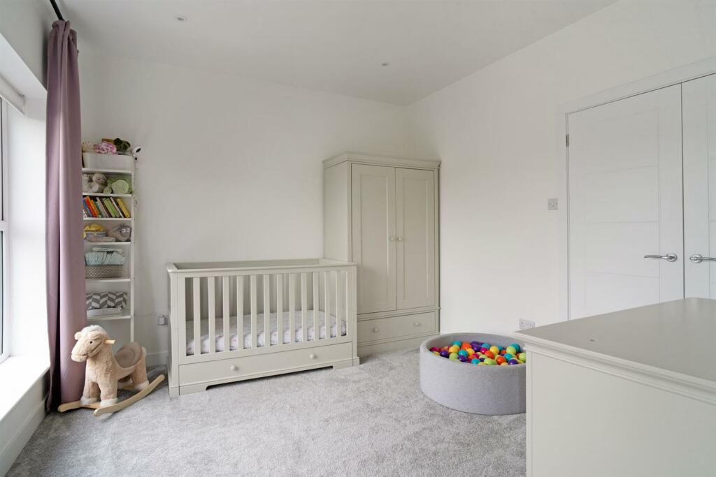 69519_3 Ashley Close, Charlton Kings - (12)_low.jp