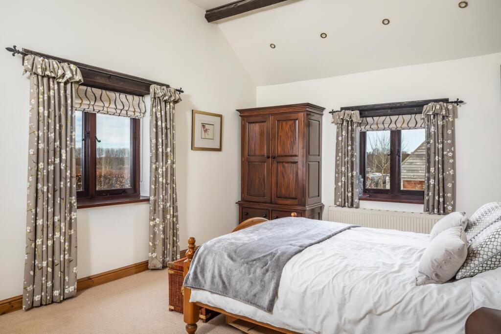 A BEDROOM 1B -63.jpg