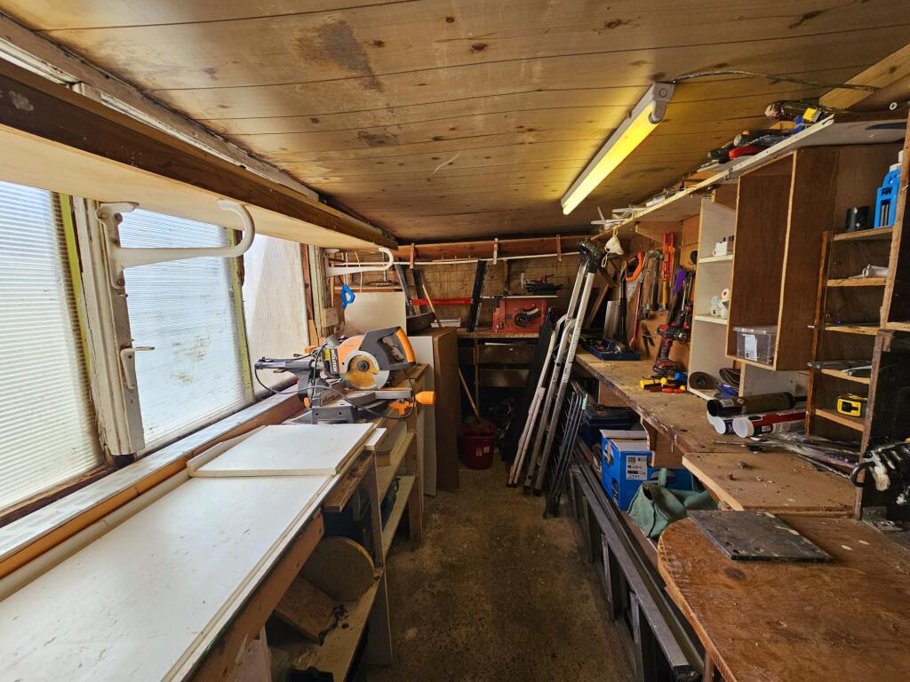 48d7d0d0-1c19-4c95-a37a-01aad51d6f6f