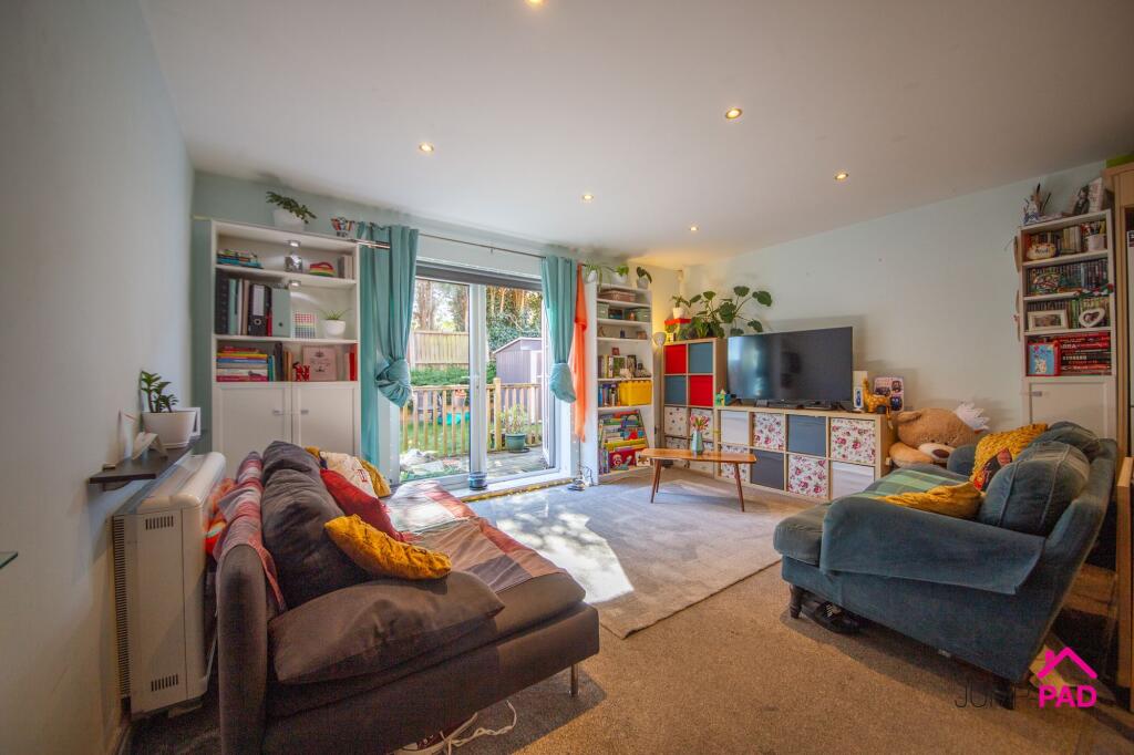 Kitchen/Dining/Living room