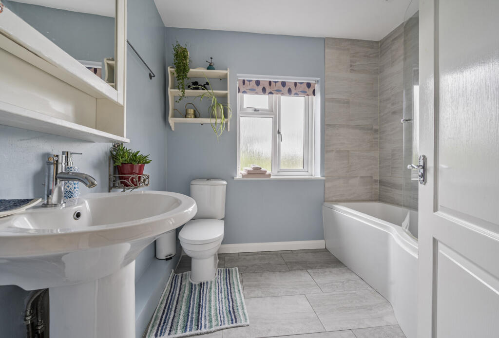 1339857-6-68a30ba...