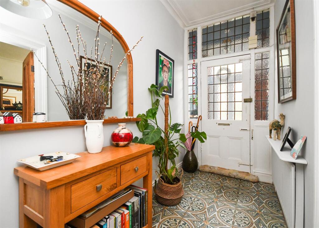 53 Finchfield Road-07.jpg