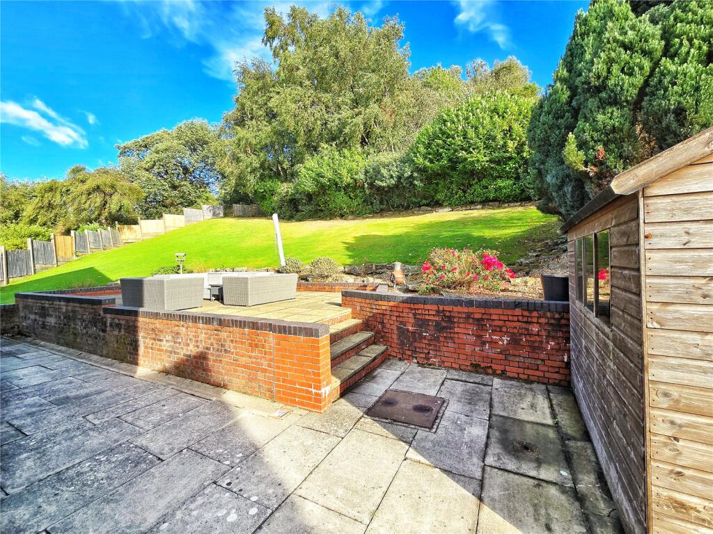 Patio &amp; Lawn Garden