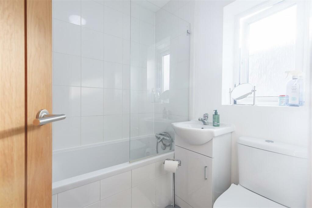 5 Cumley Rd   (28).jpg