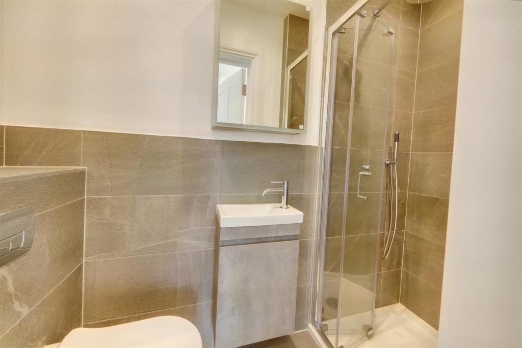 Ensuite.jpg