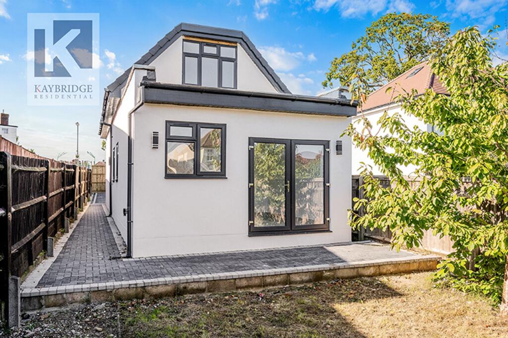 Cudas Close, Epsom - KT19 0QF