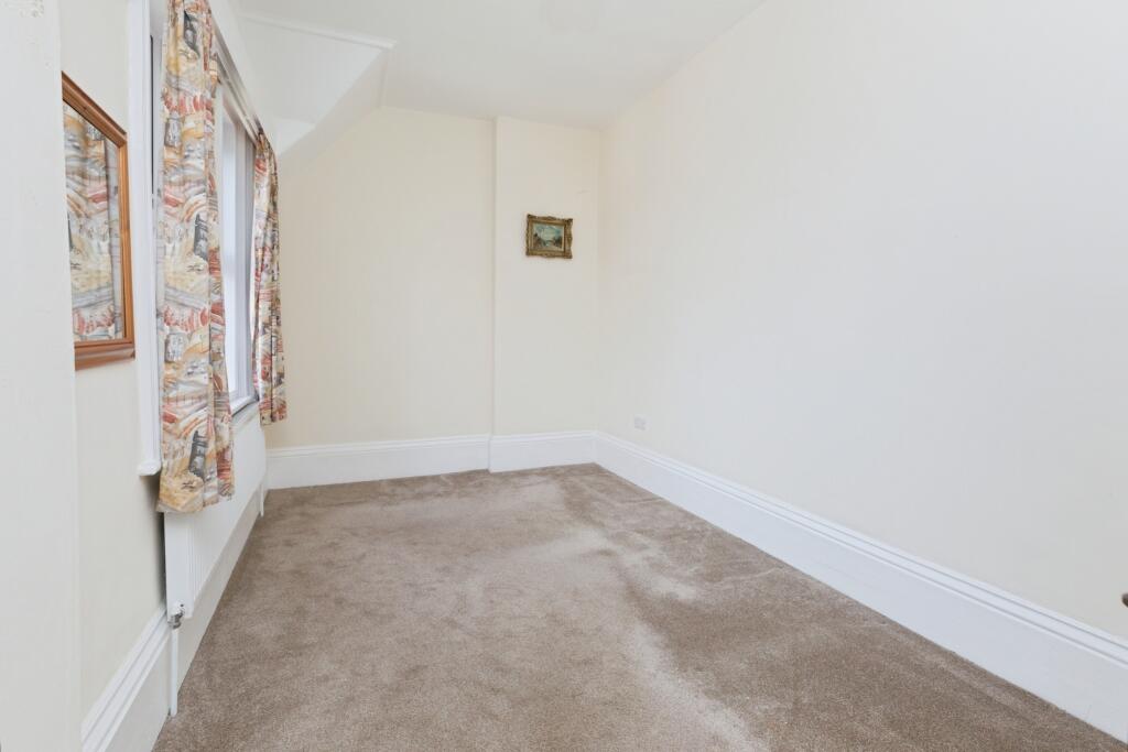 Flat 3, 1 Belvedere Road, Scarborough, YO11 2UU