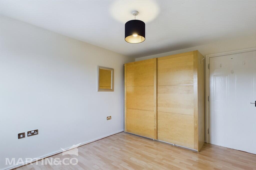 CAM01953G0-PR0043...