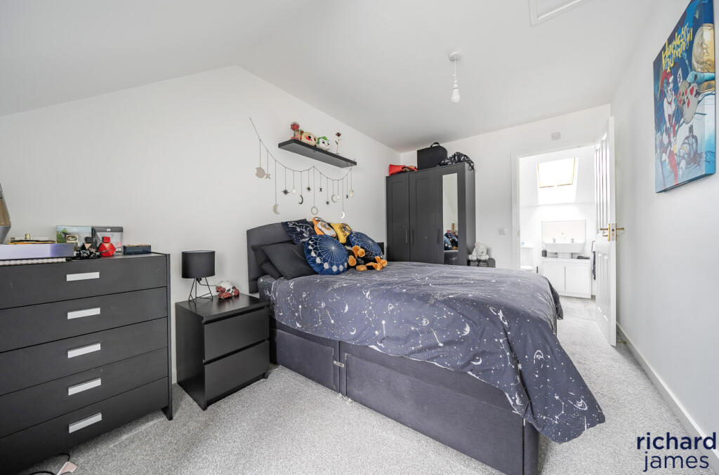 d9af2533-e8e4-48b...