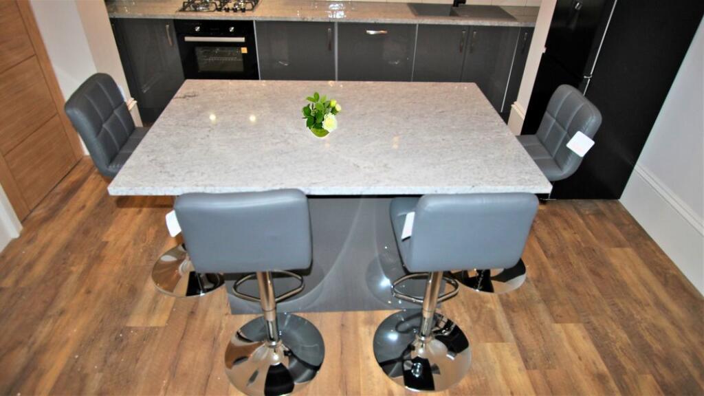 e26c31f6-ed25-40af-9