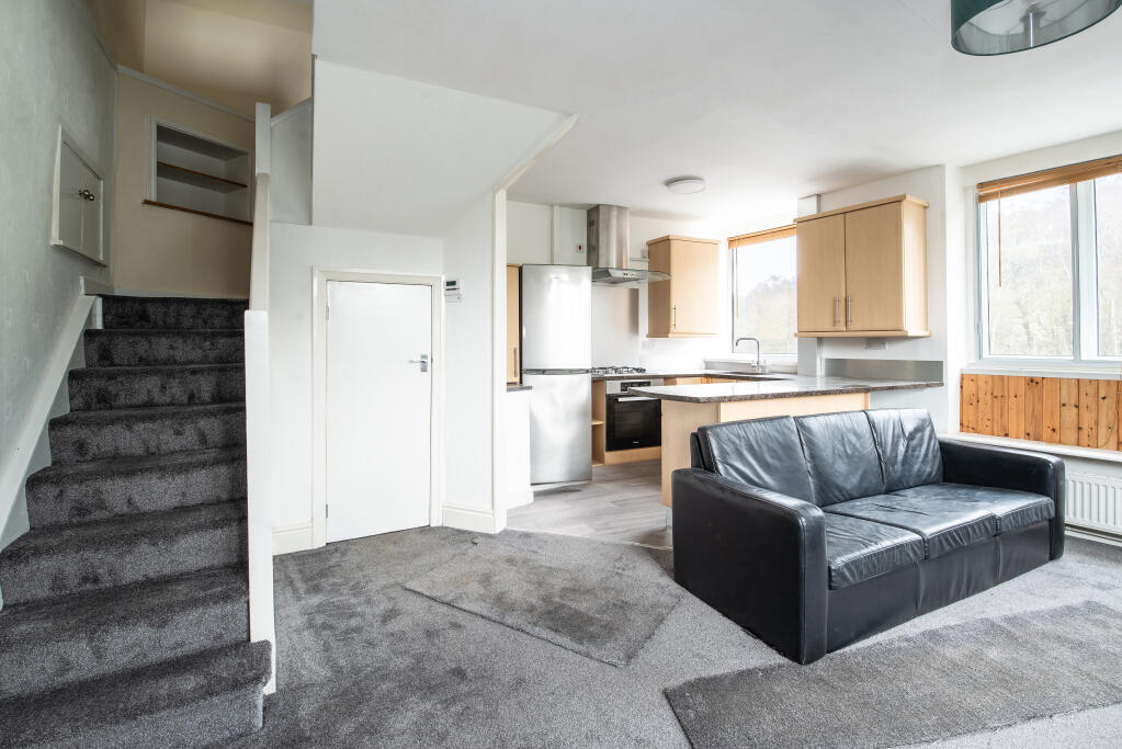 Lounge Kitchen