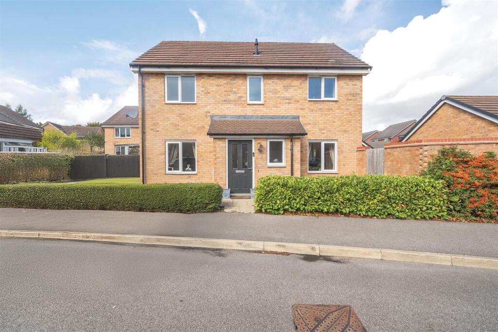 19 Blake Close, Towcester (3).jpg