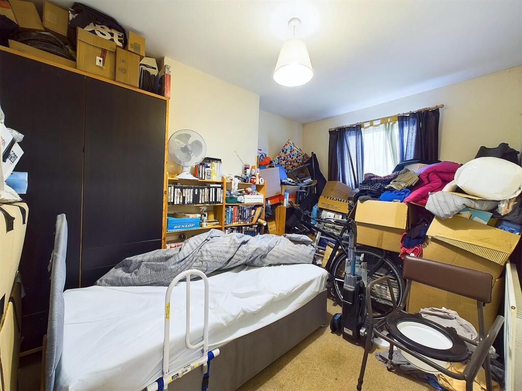 13 - Terrace house split into two flats.jpg