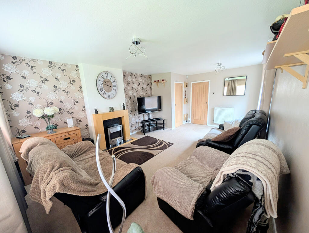 Beautiful &amp; Spacious 3-Bedroom Home for Sale in C
