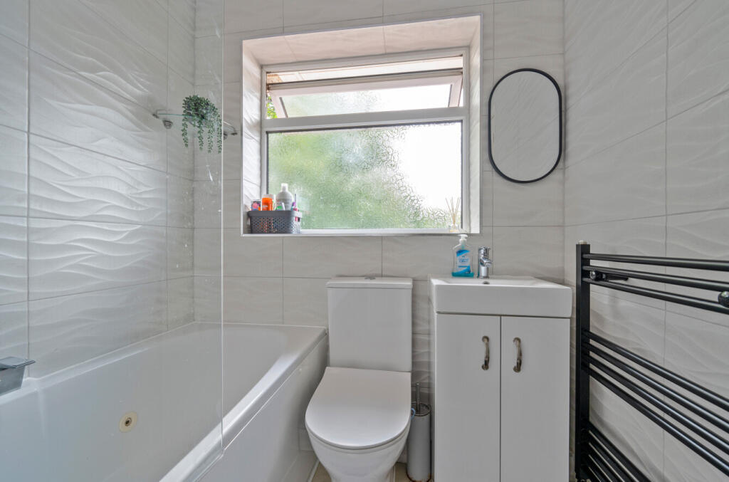 1302113-6-683d9a3...