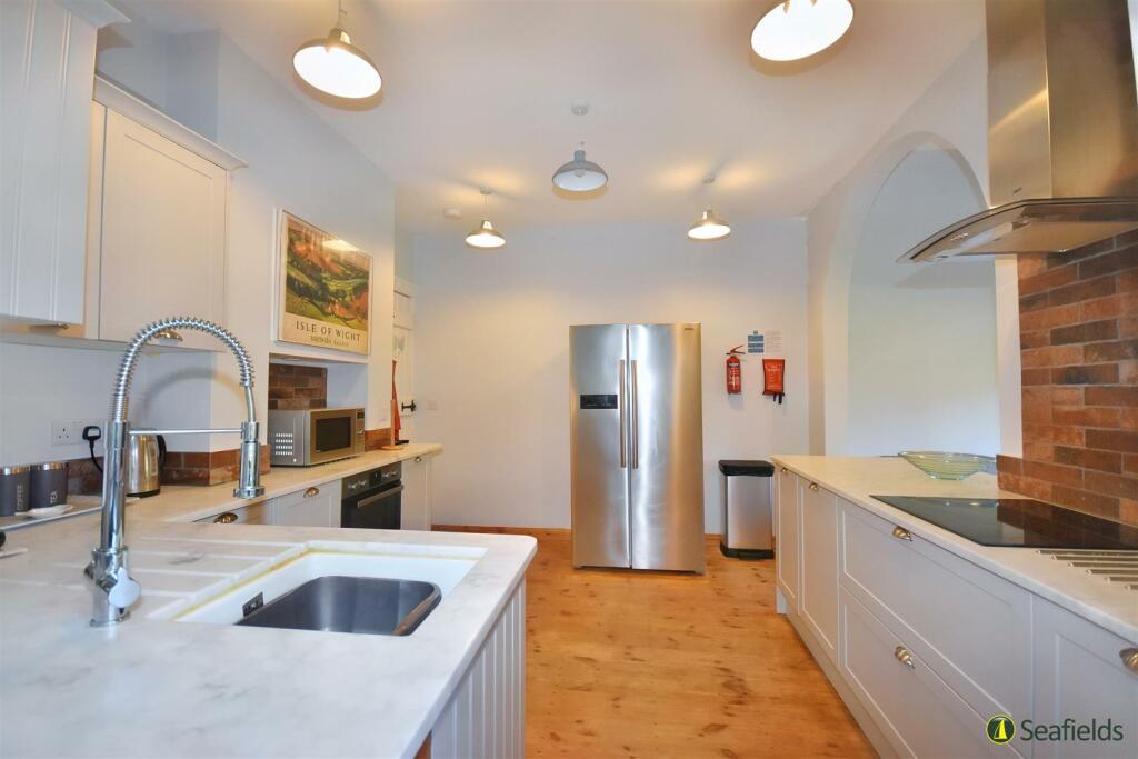 Kitchen..jpg