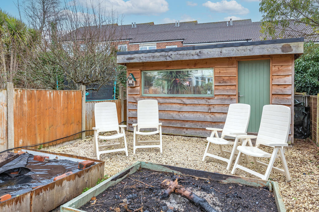 17 Penpol Avenue -40 - sky
