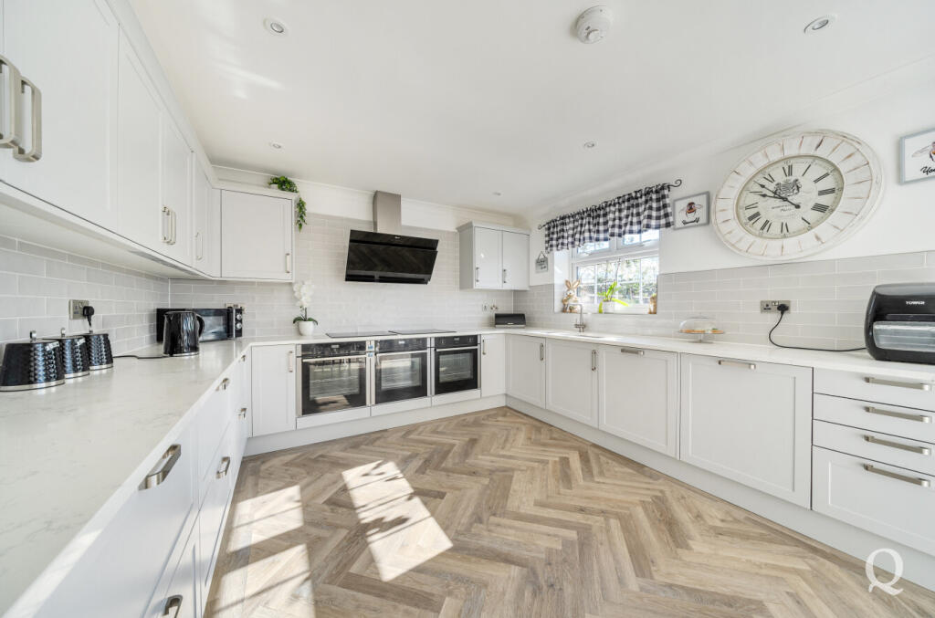 f7d74061-bd3f-47e...