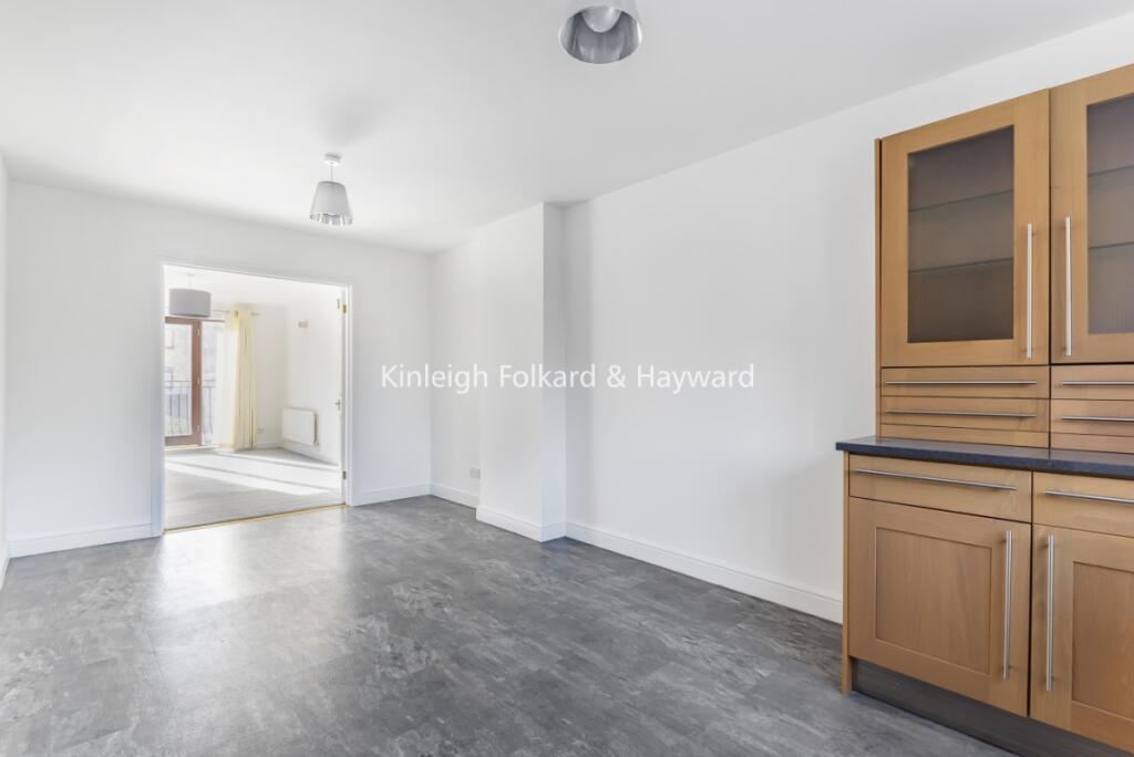 c0755d52-e858-4f88-8