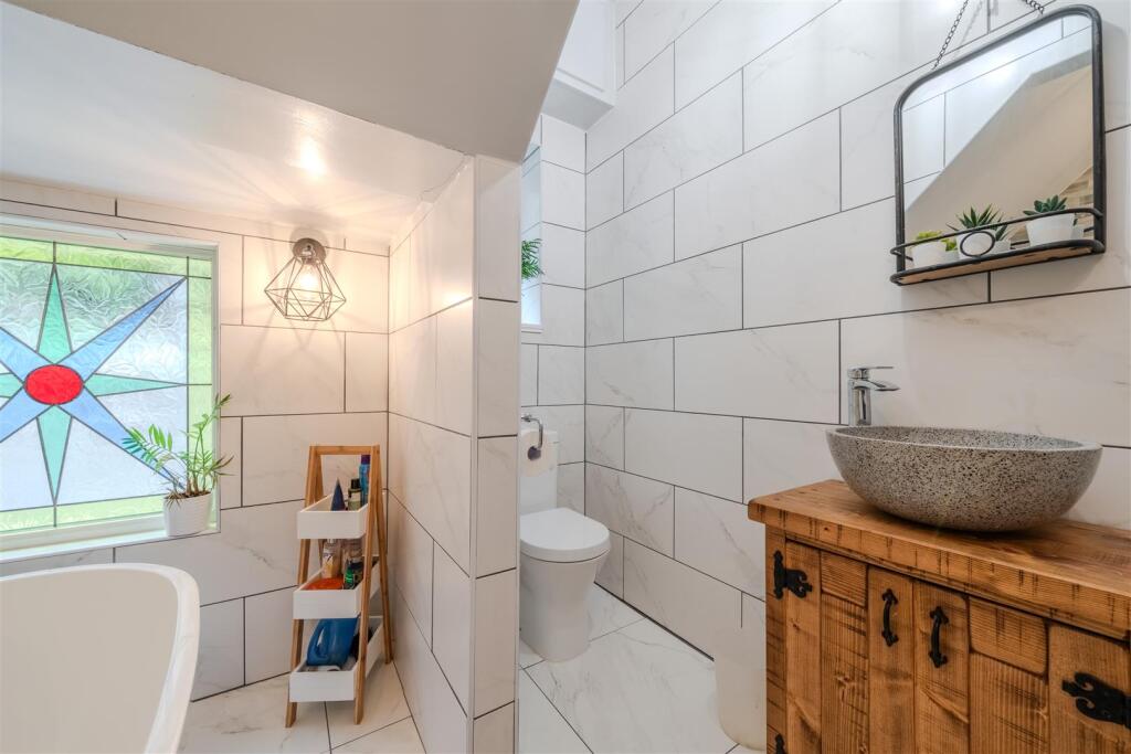 Bathroom-2.jpg