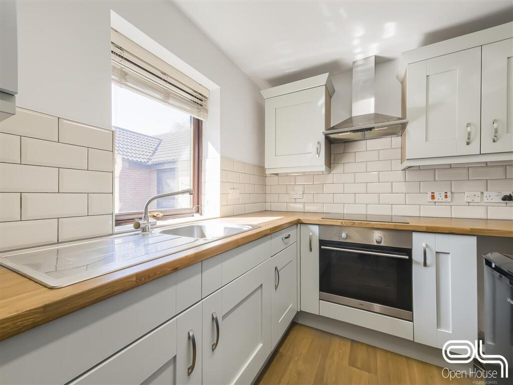 Willow Court, Swadlincote (6).jpg