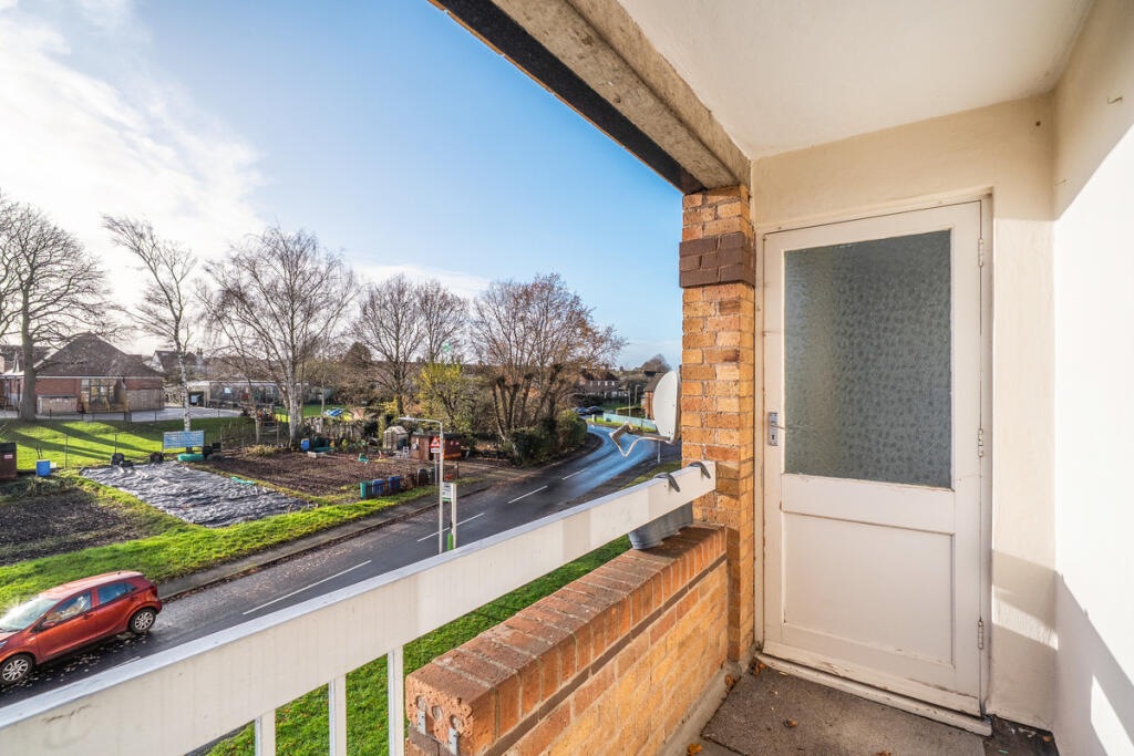 Carnarvon Close, Nottingham, NG13 8