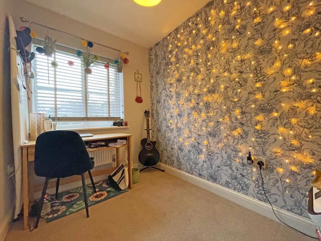 Temeraire Road 57 Bed 4...jpg