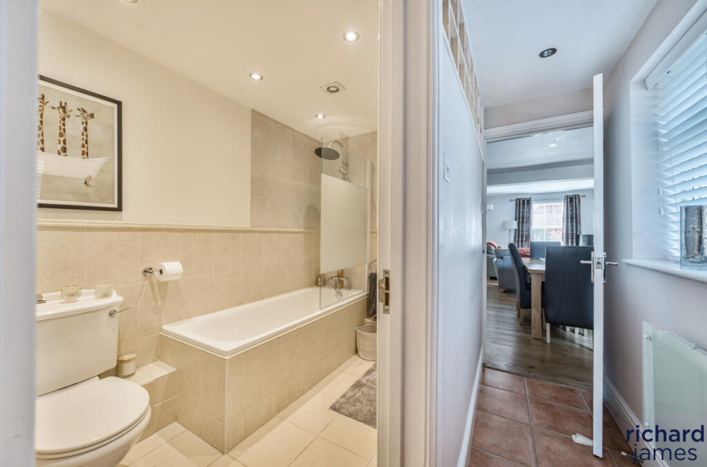 3405d630b6994f55b5149d38009247e5