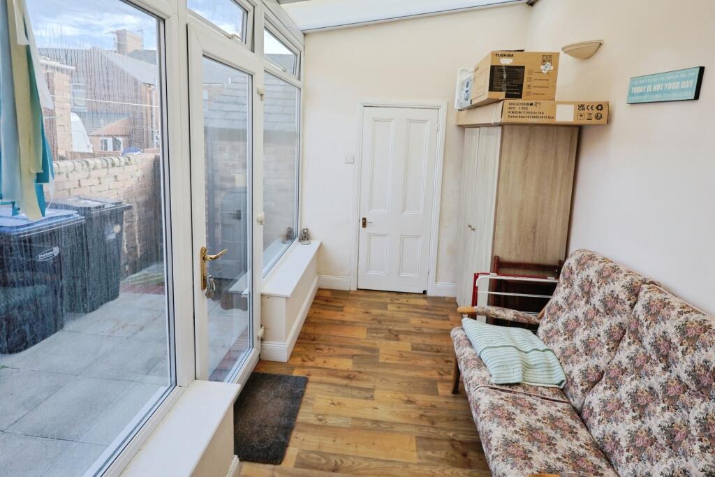 pbox-living_room-338732.JPG