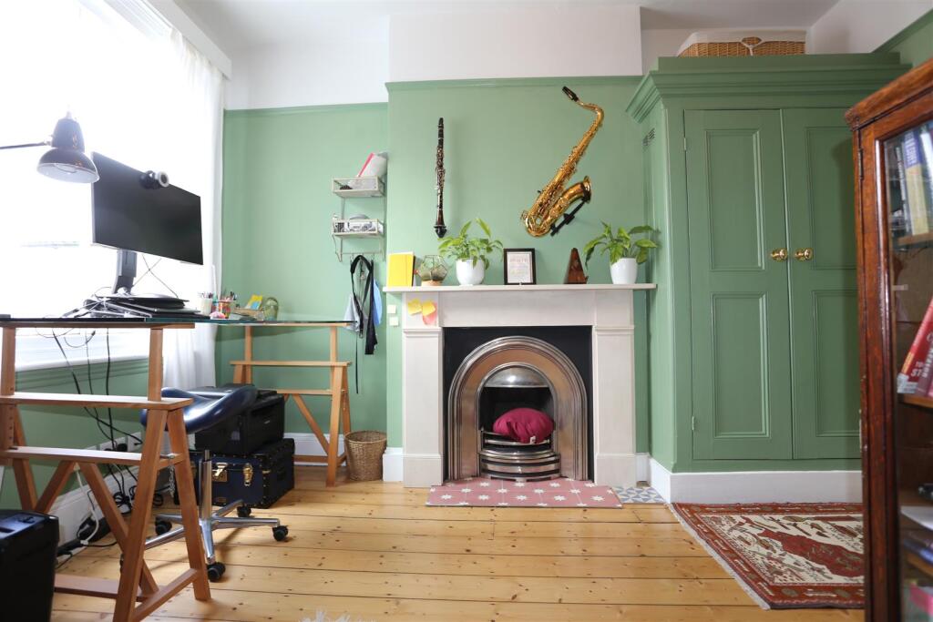 52 WALSINGHAM ROAD (20).JPG