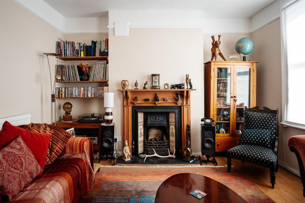 D&amp;D Fonthill Rd-3.jpg