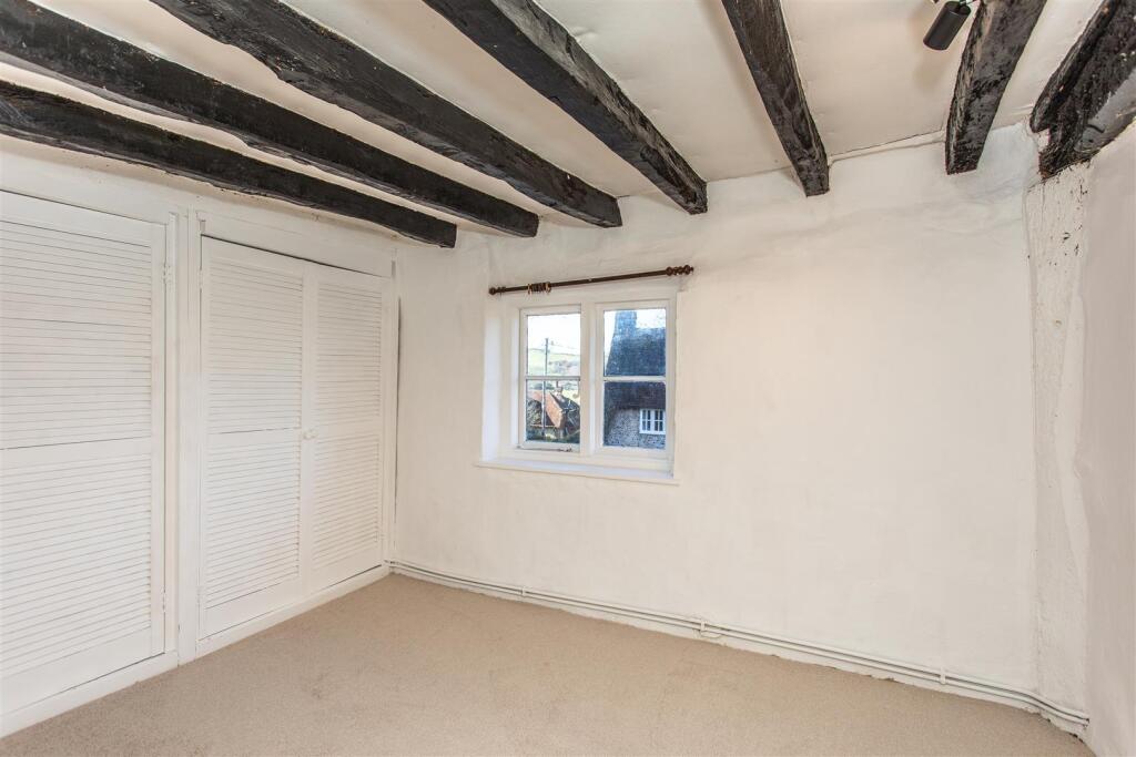 Thatch Cottage47.jpg