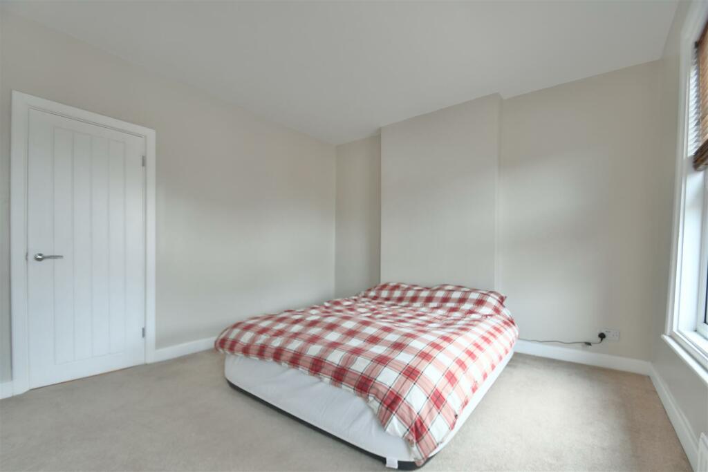 Bedroom One 1.JPG