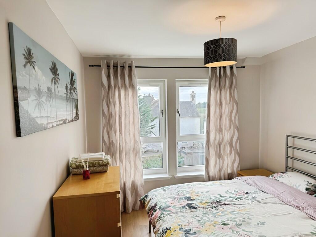 94278743-WhatsApp...