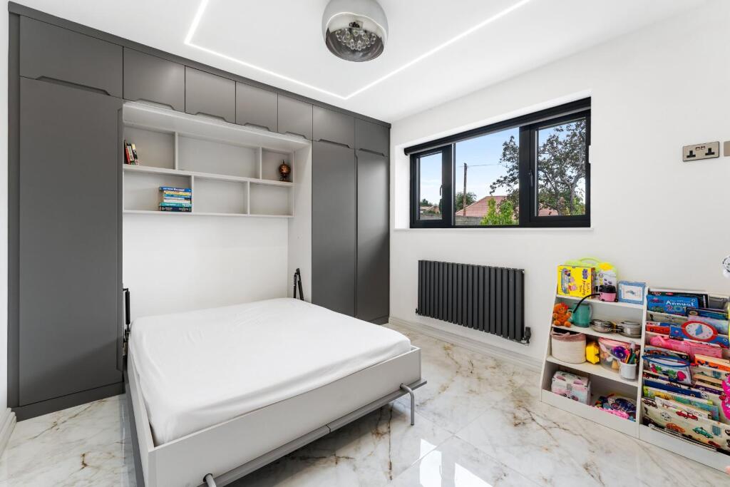 10 LAWTON AVENUE-3.jpg