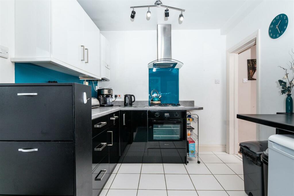 22 Frederick Avenue (11 of 23).jpg