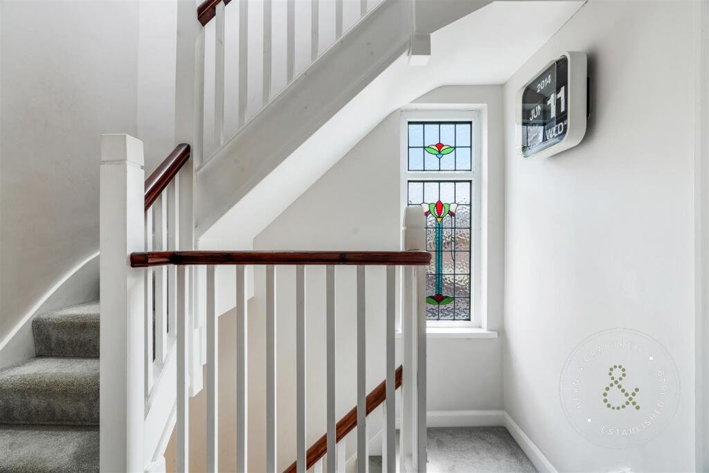 St Asaph Close, HernCrabtree (29).jpg